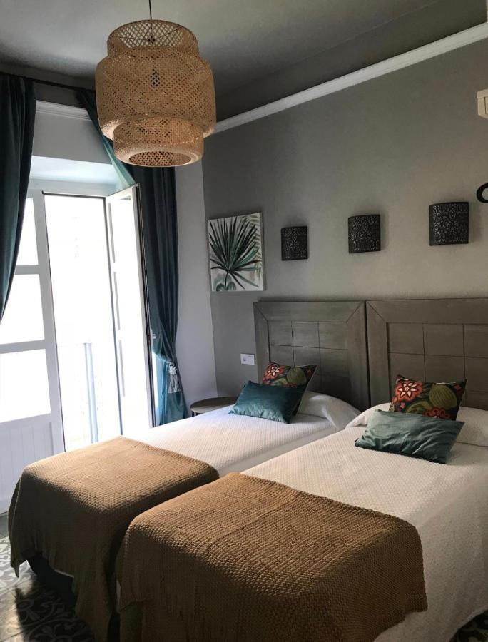 Monna Flats Arenal 1 Apartment Seville Ngoại thất bức ảnh